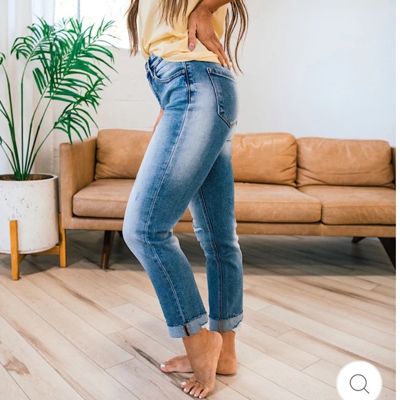 KanCan Cynthia patched straight jeans - Picture 2 of 8